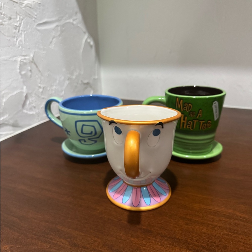 Disney Mugs Set